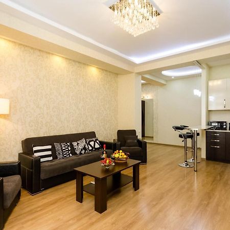 New! - Downtown Apartment Тбилиси Екстериор снимка